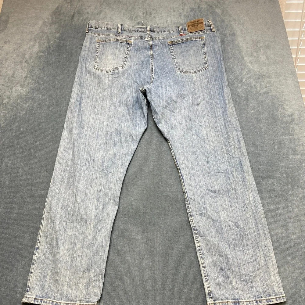 Wrangler Jeans Men 42x30 Blue Denim Low Rise Light Wash Relaxed Fit Straight Leg